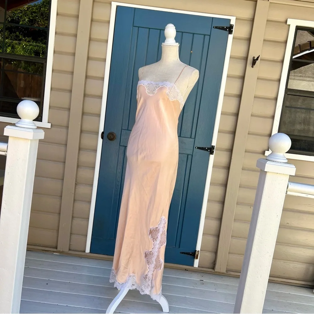 Sold!! - Picture 3 of 8